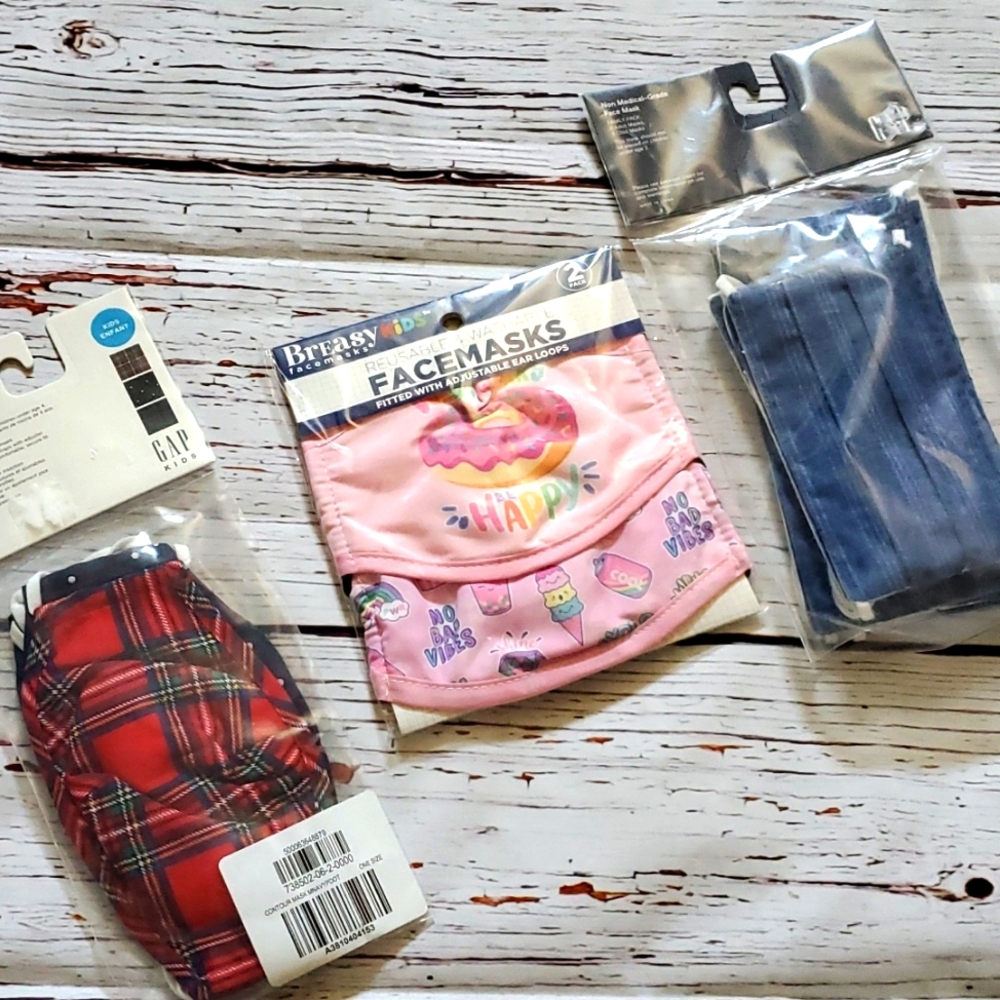 🆕️ FAMILY REUSABLE FABRIC MASKS (13 TOTAL) 😷